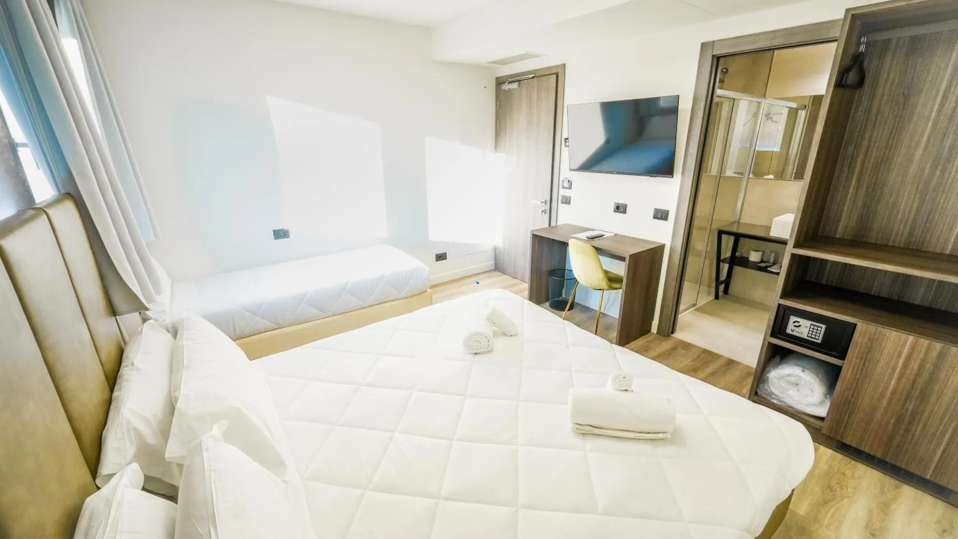 Hotel Vita Salò 3*,
