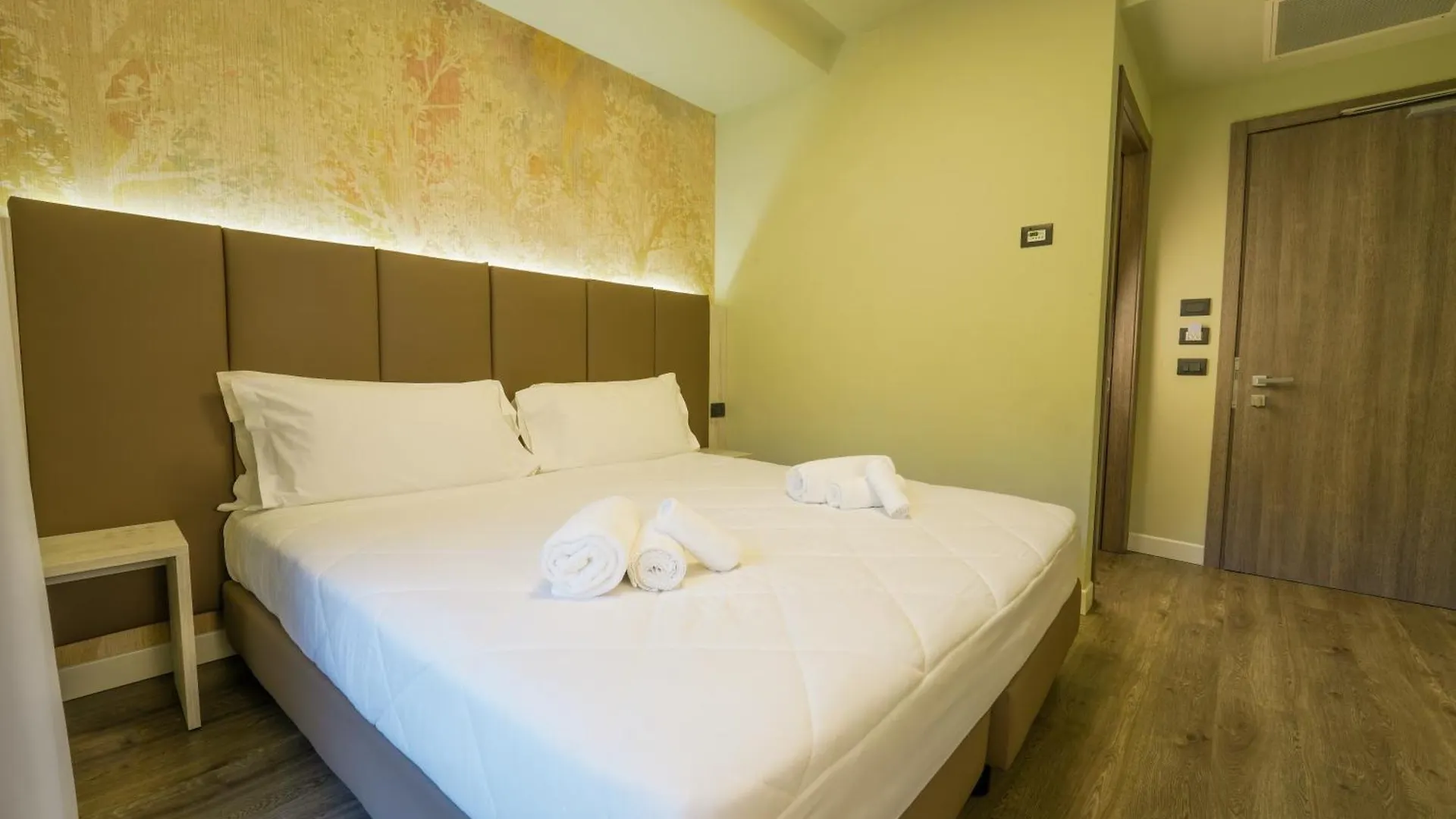 Hotel Vita Salò 3*,  Itálie