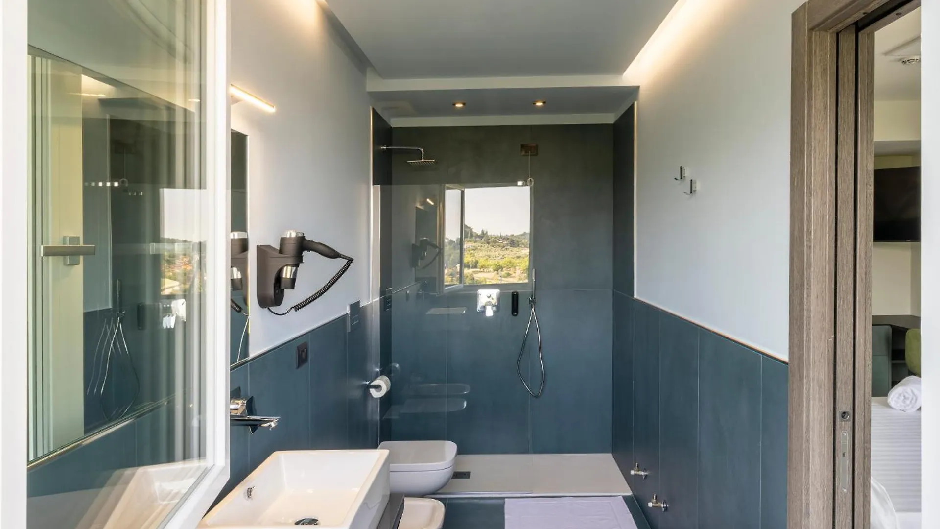 Hotel Vita Salò 3*,