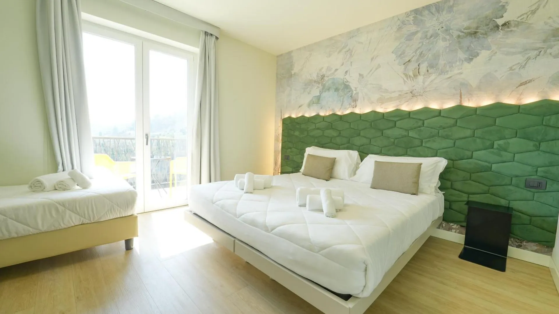 Hotel Vita Salò 3*,  Italia