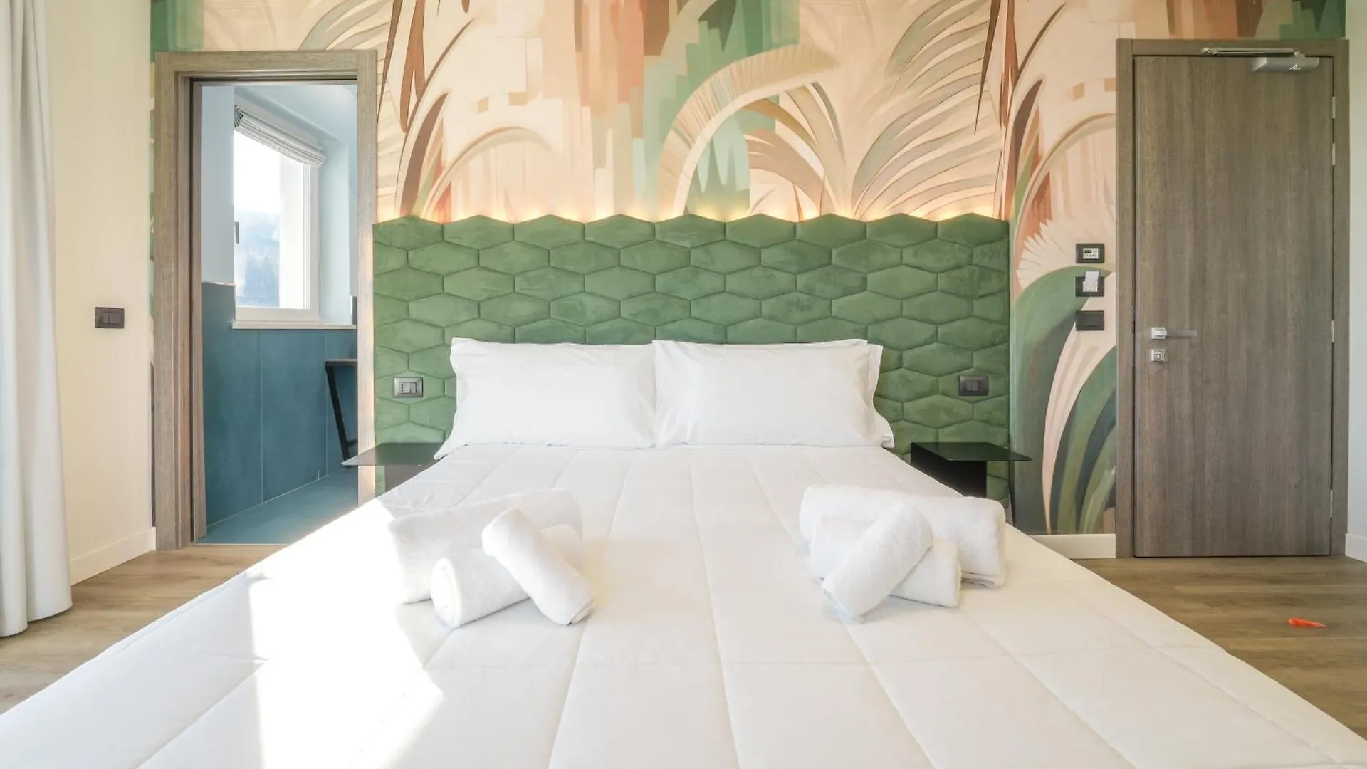 Hotel Vita Salo 3*,  Italy